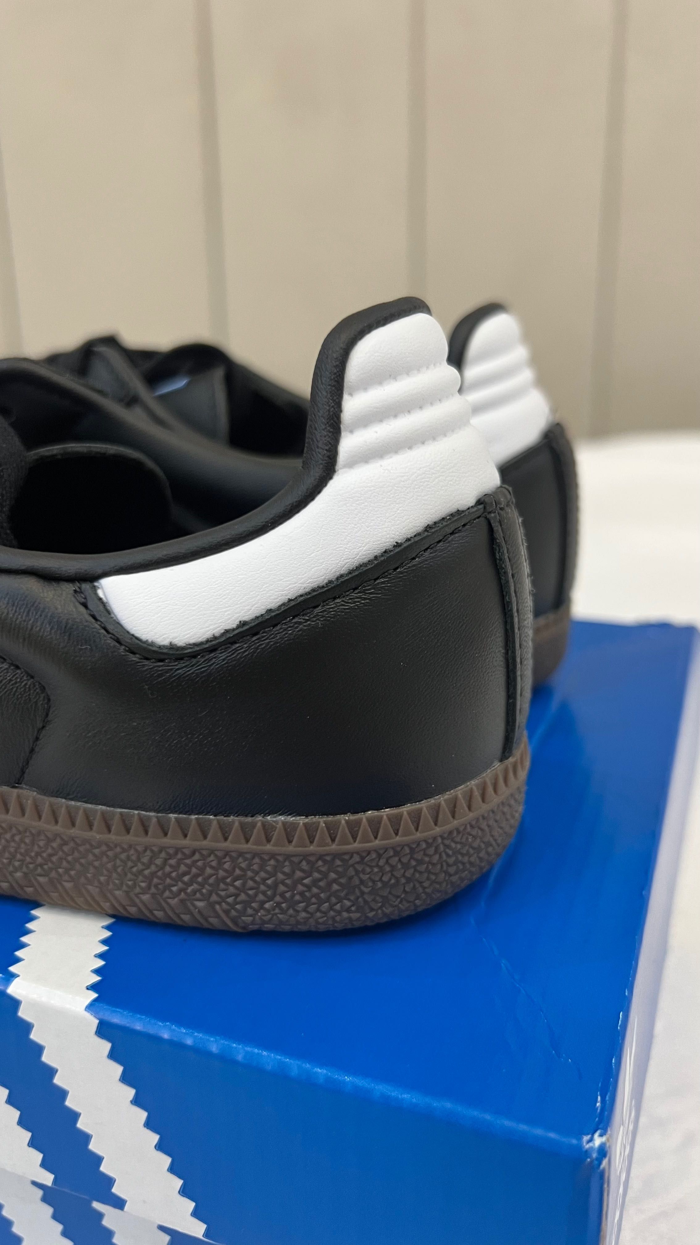 В наличии adidas samba оригинал, унисекс, 40 размер