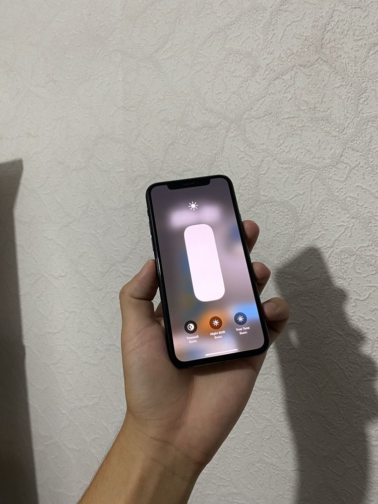 Продам Iphone 11 Pro