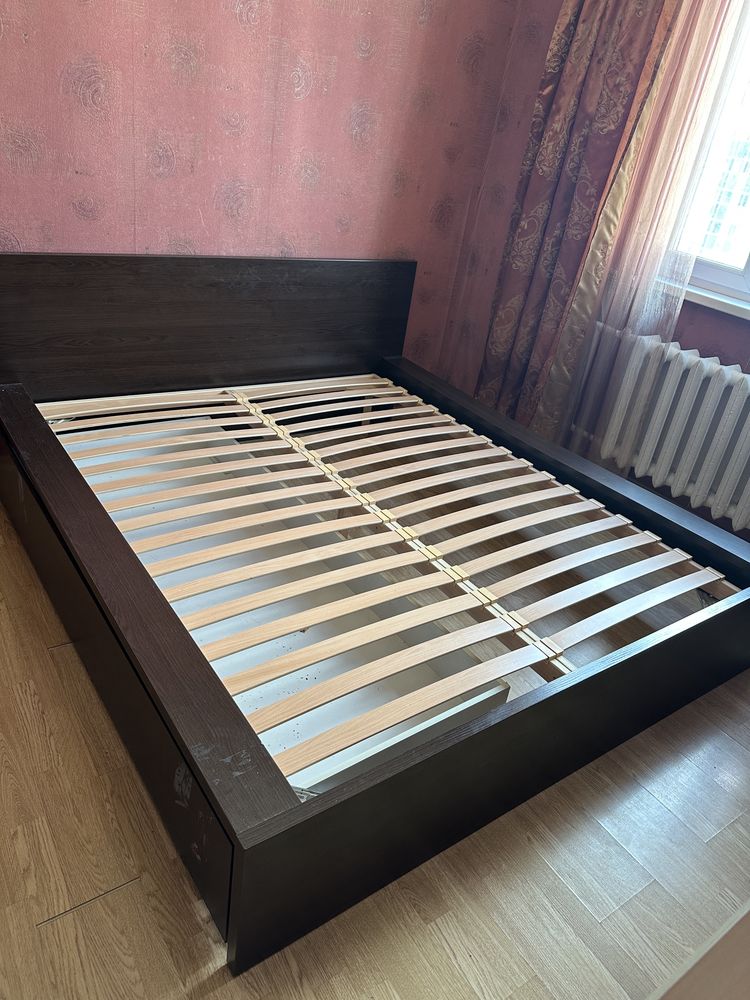 Продаем кровать и шкаф