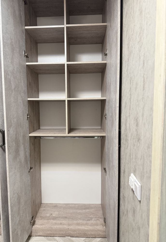 Продам шкаф  в отличном состояние