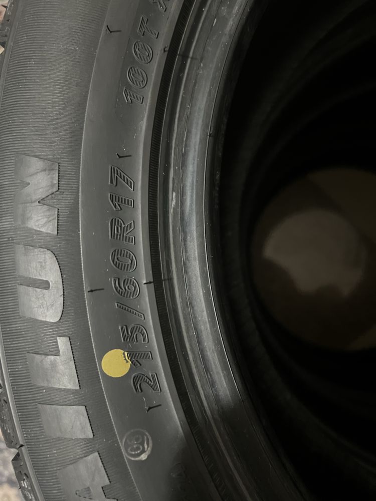 Шины Sailun Ice Blazer Arctic 215/60 R17 100T – отличное состояние.