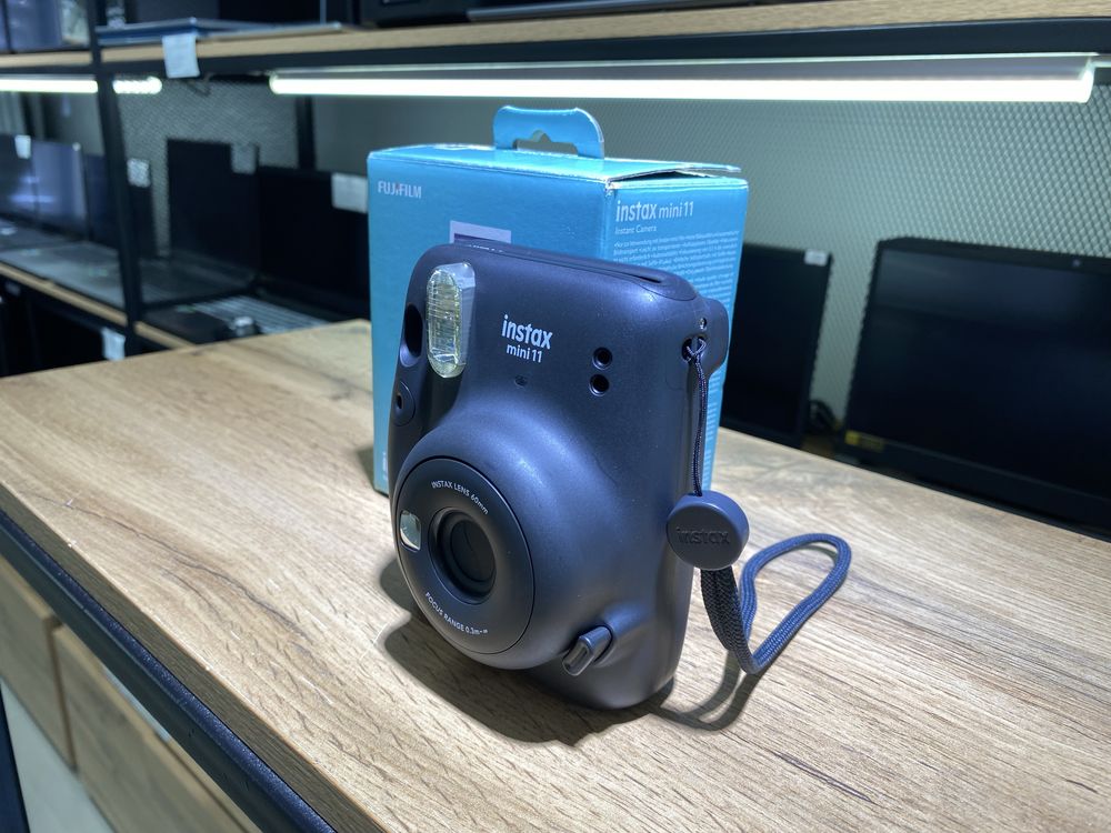 Instax Mini 11, полный комплект, черный, 10300/А10