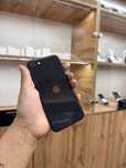 iPhone SE  2020.