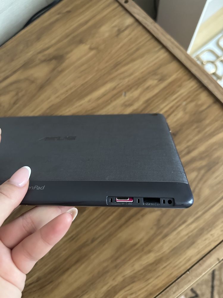 Планшет Asus Zenpad