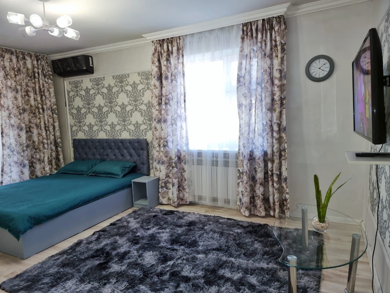 Квартира посуточно , 1 ком. ЛЮКС новая