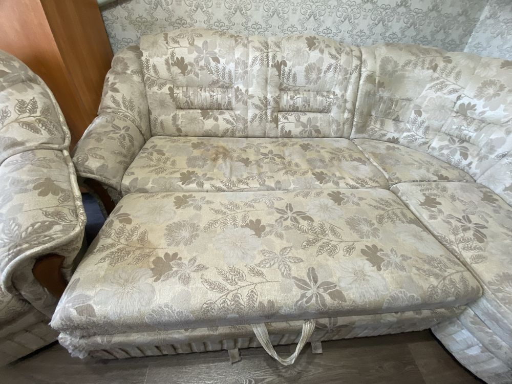 Продам диван большой