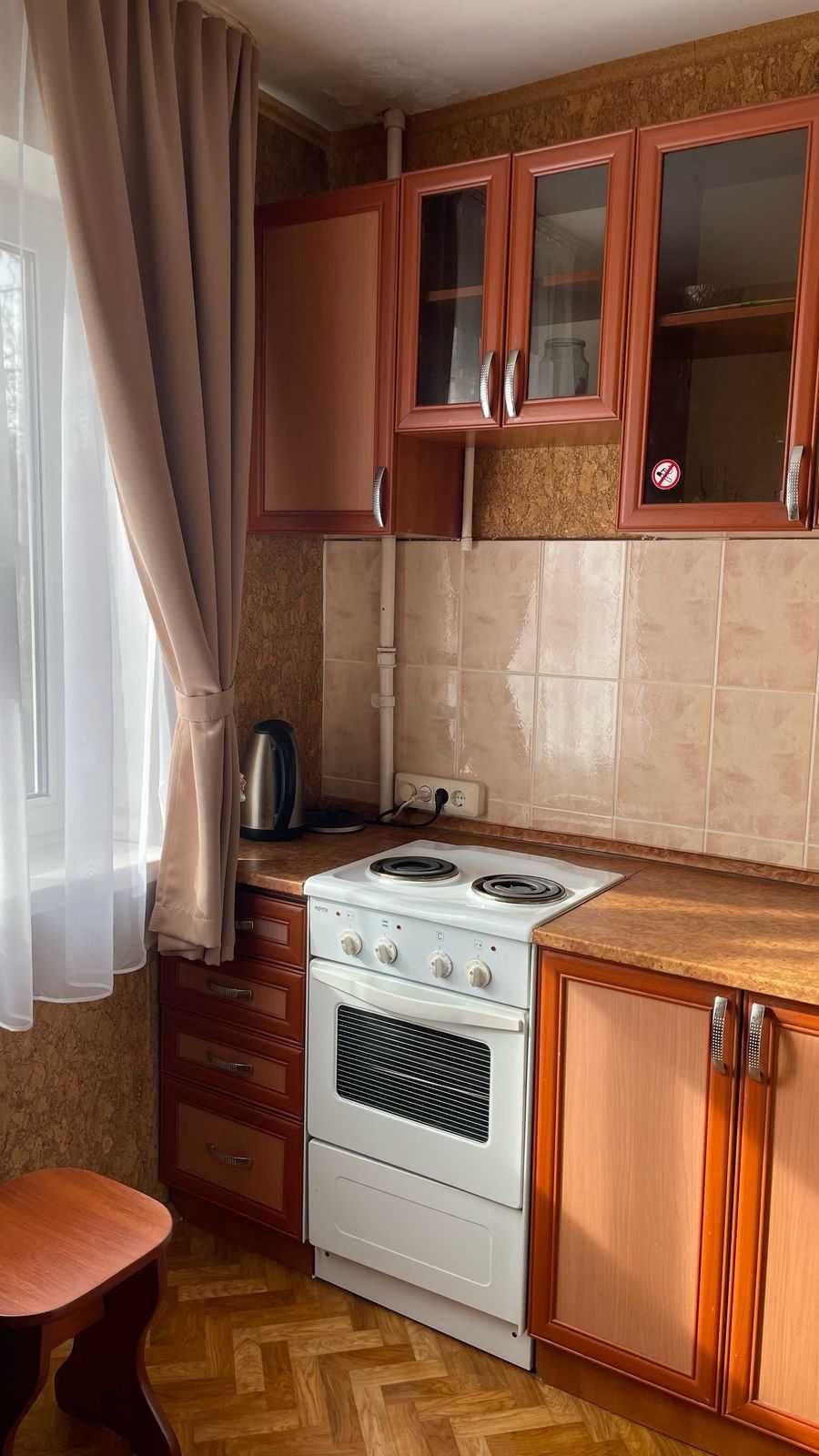 Аренда.Посуточно 1-ком.кв. ул.Ак.Бектурова 25-угол ул.Крупской.