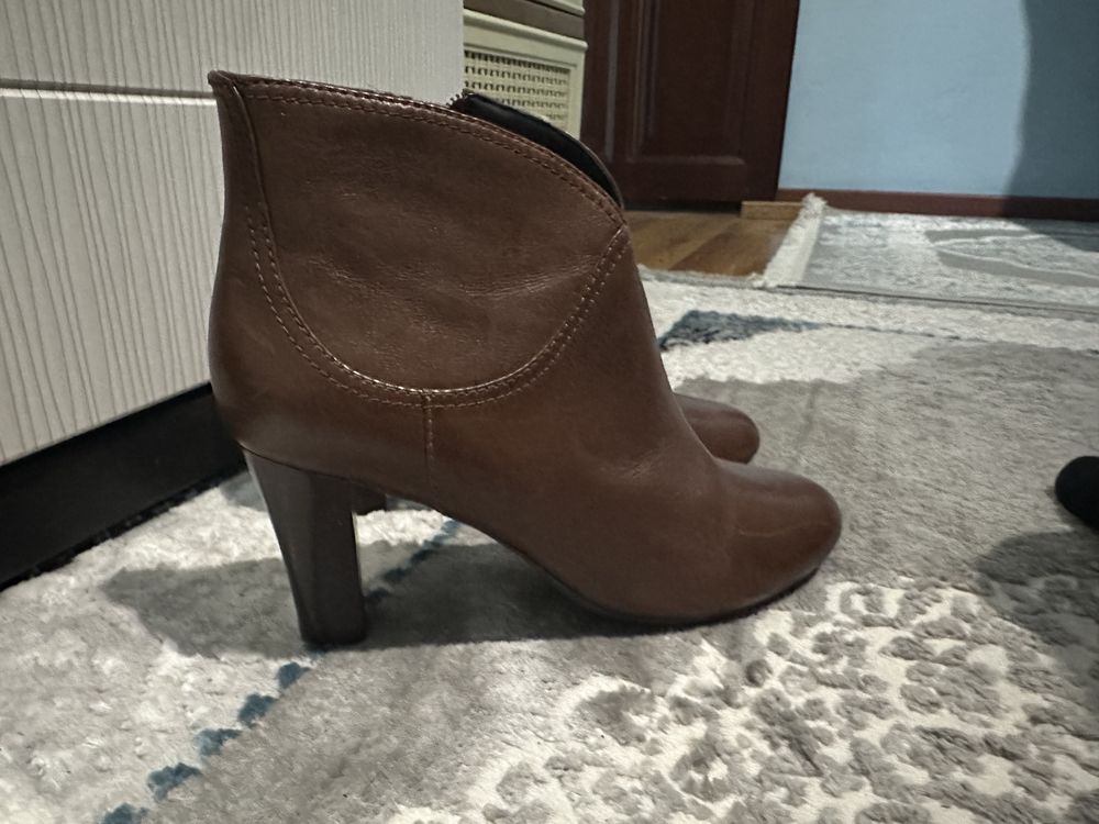 Продаю сапожки.