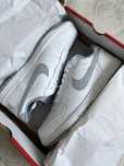 Новые кроссовки Nike