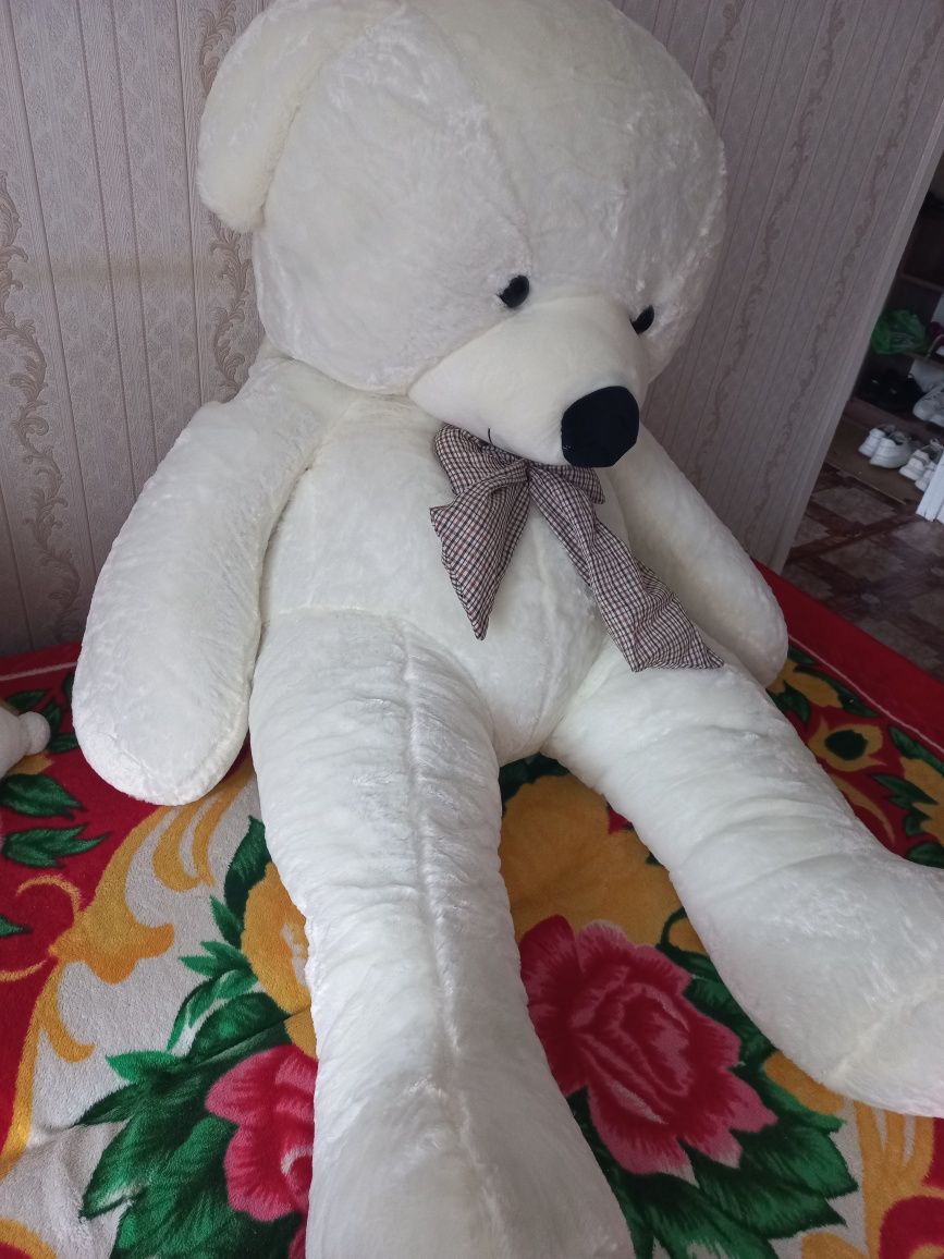 Продам плюшевого мишку