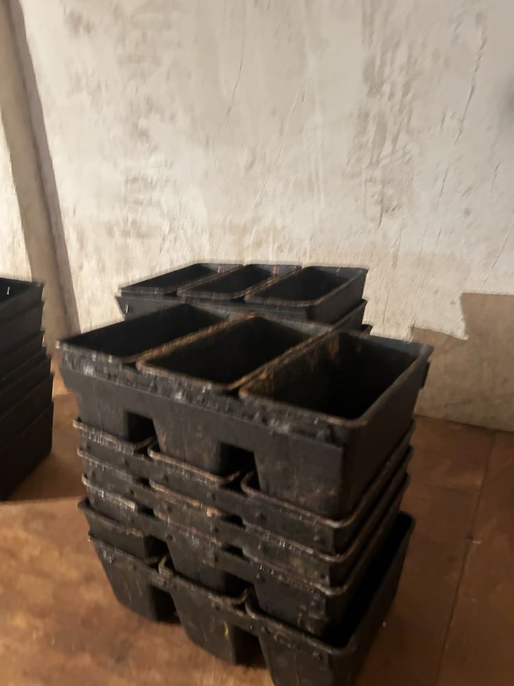 Булка қалыптары 160штук, штугы 2000 тг бәрін алатын болса келсімі бар
