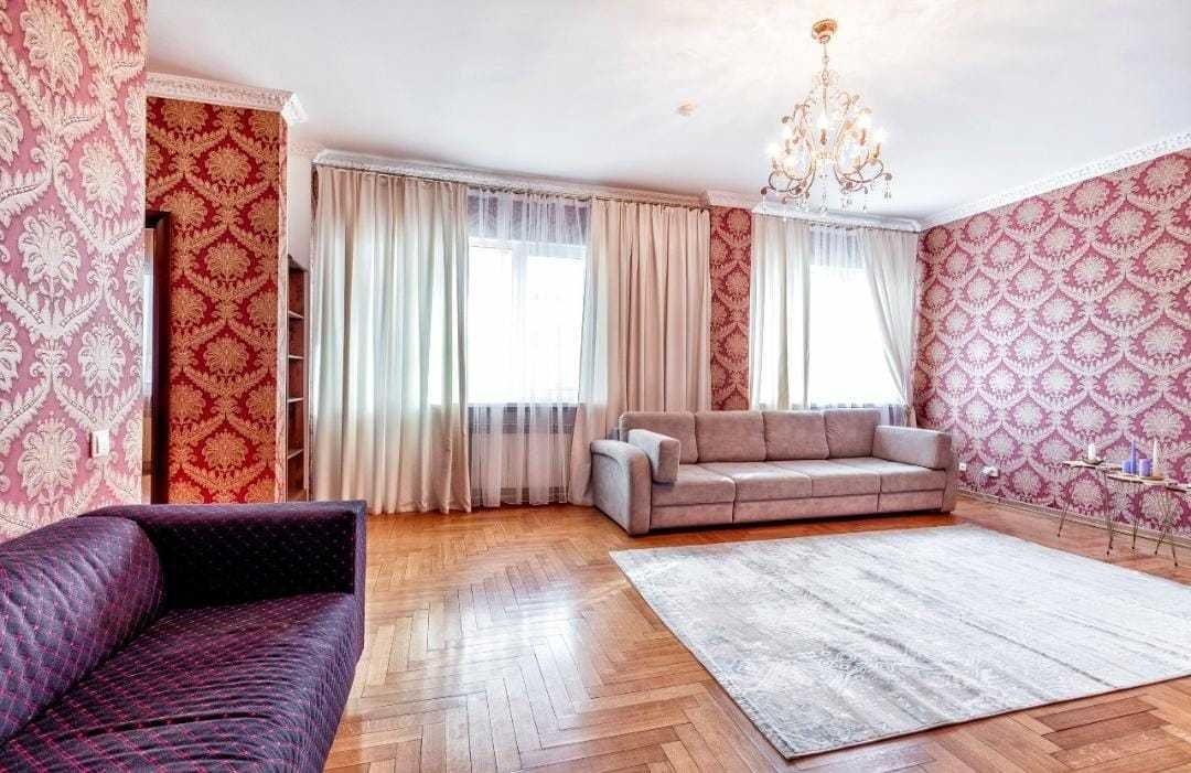 Сдам 3 комн квартиру в ЖК Новый Мир в сердце столицы Посуточно!