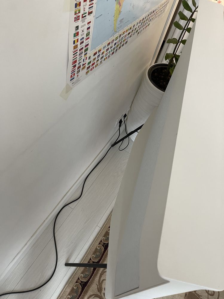 Samsung the Serif 4K (49 дюймов - 124 см)