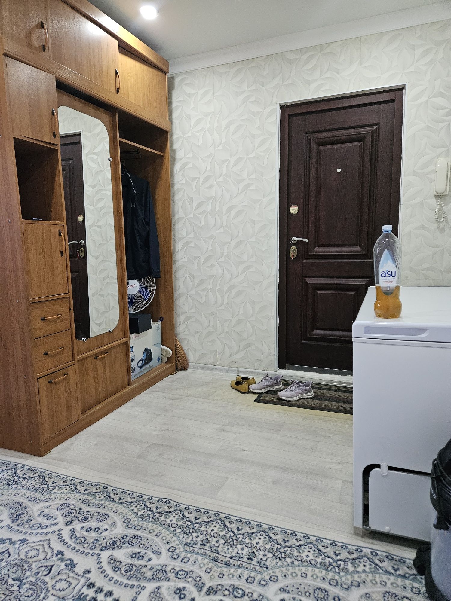 Продам 2к.кв на 4/5 этаже. 8мкр