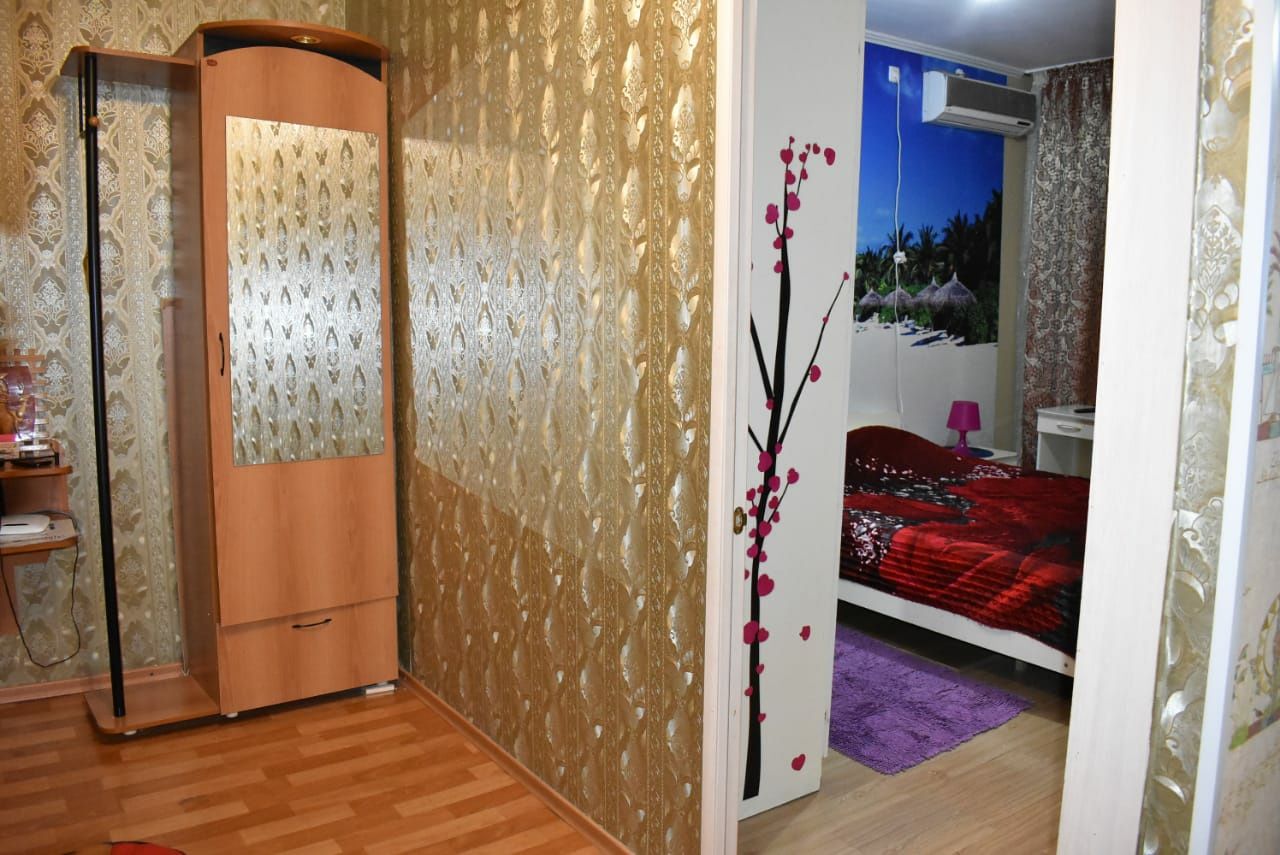 Продаю 2кв 7мкр16п/д, центр,море,сквер