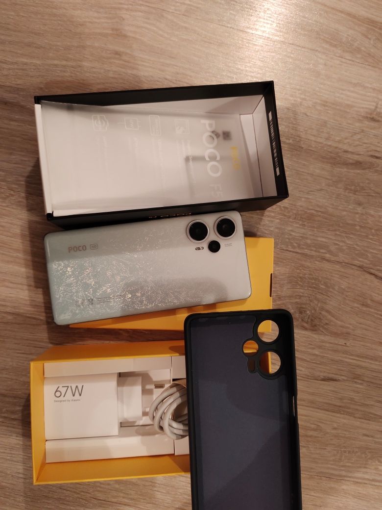 Xiaomi Poco F5 отличным состоянием обмен на Гармин часы