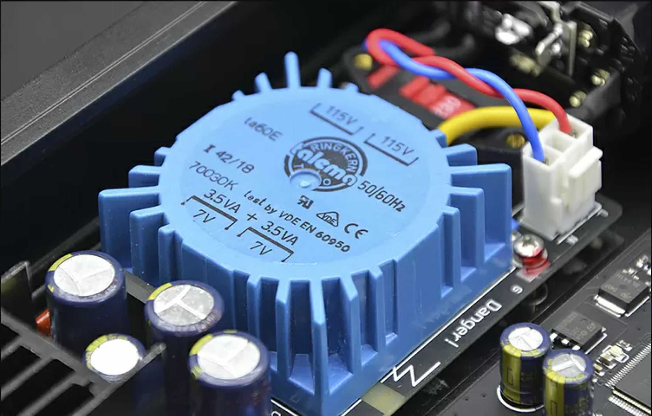 Аудио USB конвертер Singxer SU-2 (USB -> I2S, AES/EBU, COAX RCA & BNC)