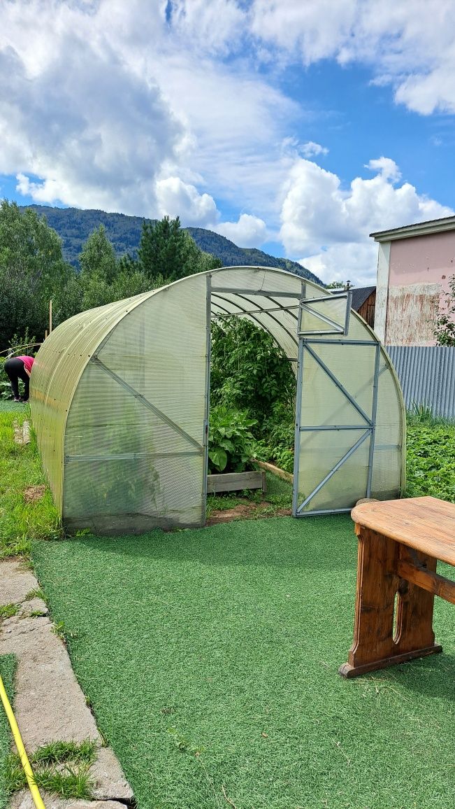 Продам дачу на Ульбастрое