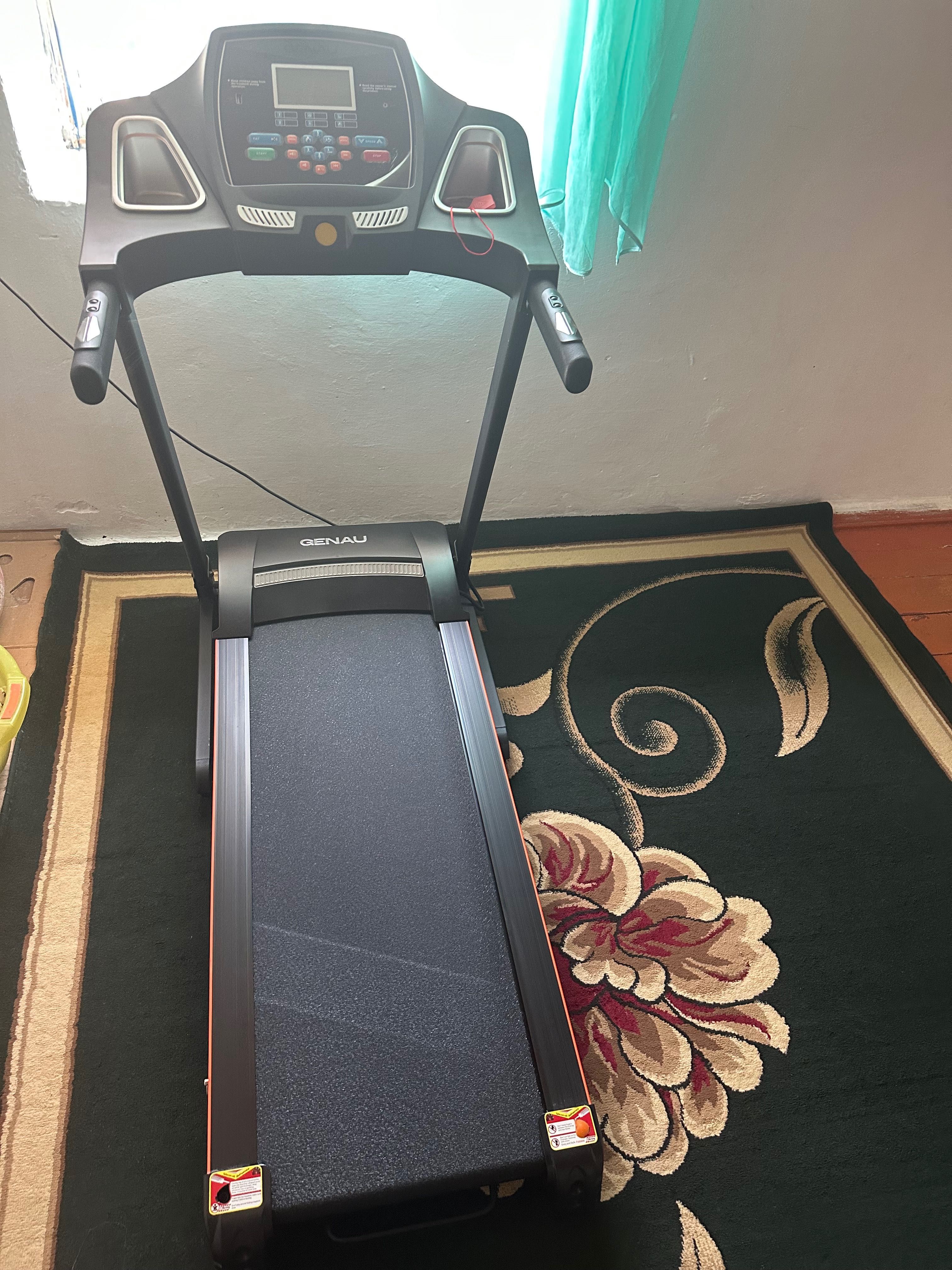 Беговая дорожка Genau TR50