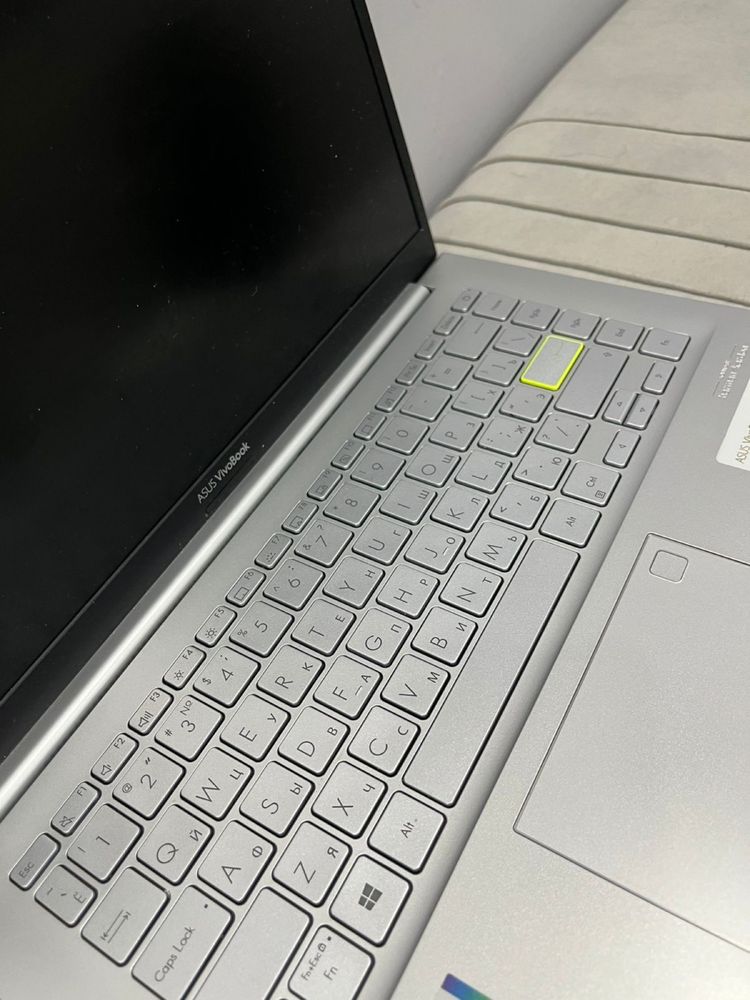 Продается Asus ноутбук