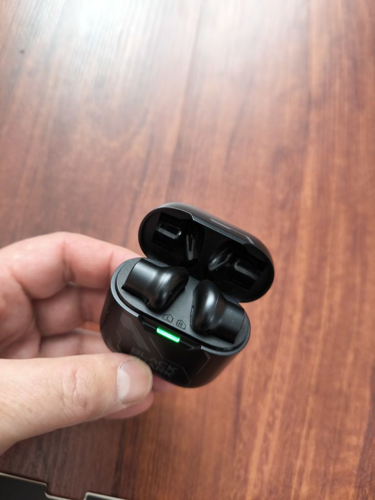 Наушники продам Black shark joybuds .