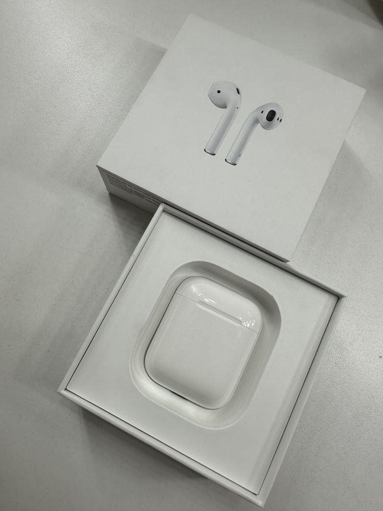 Кейс AirPods 2 оригинал
