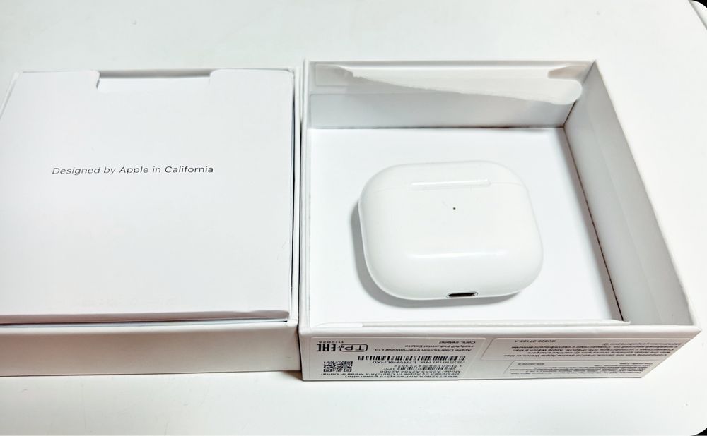 Наушники Apple AirPods 3 with  белый