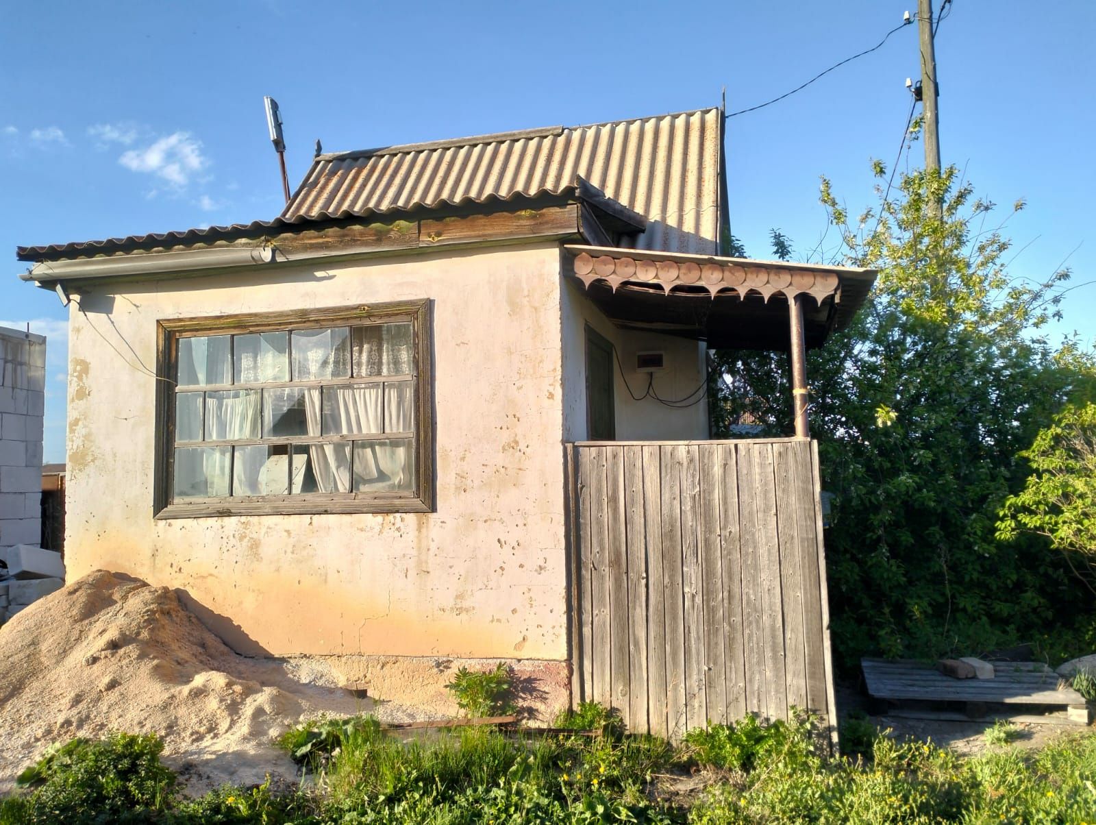 Продам дом недостроенный в частной собственности.