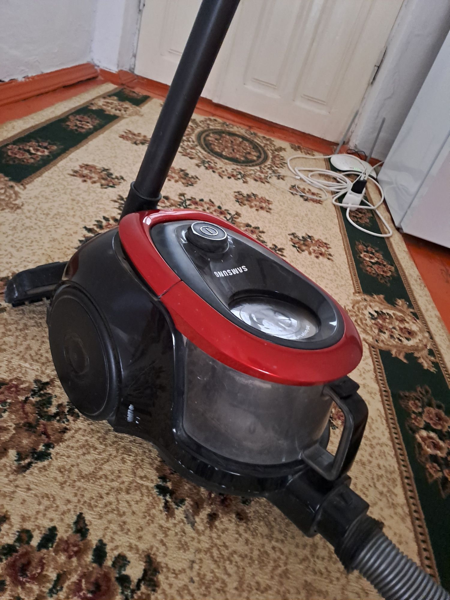 Продам самсунг пылесос