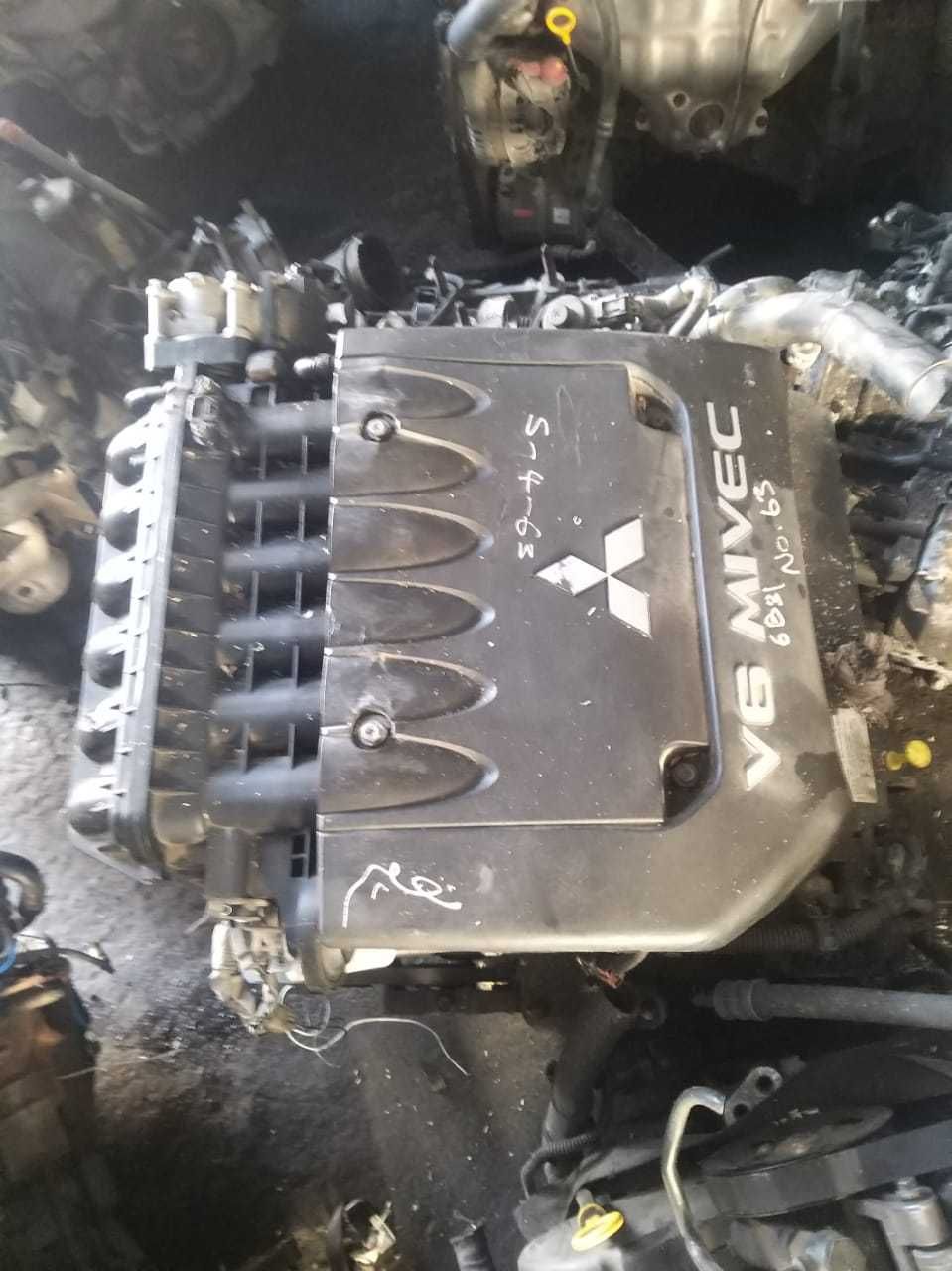 Двигатель MITSUBISHI митсубиши 4B10 4B11 4B12 6B31 1,8 2,0 2.4L v3.0