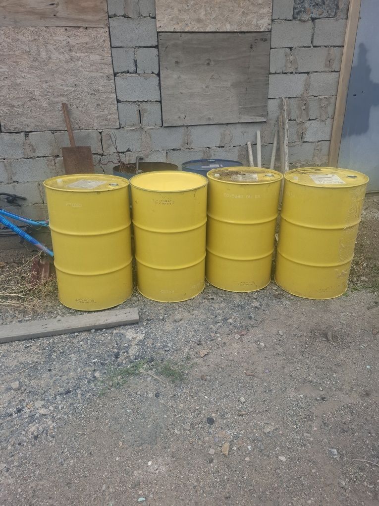 Продам бочки 200л