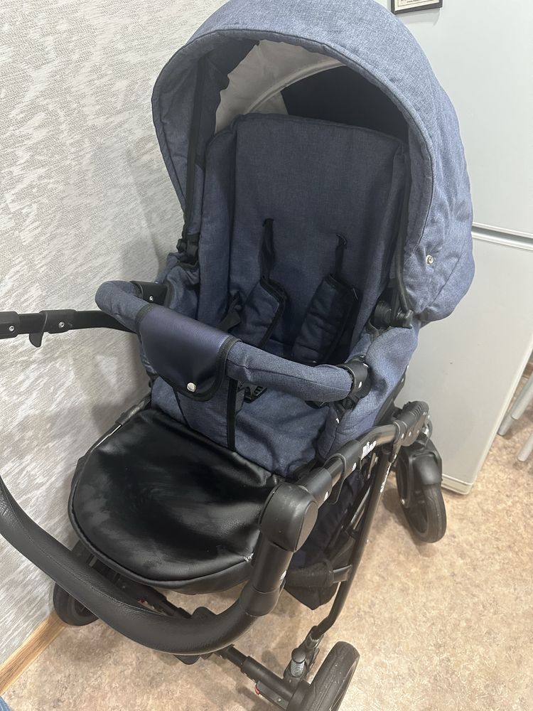 Продам коляску детскую