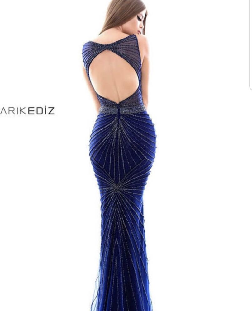 Срочно Продам вечерние платья от TARIK EDIZ