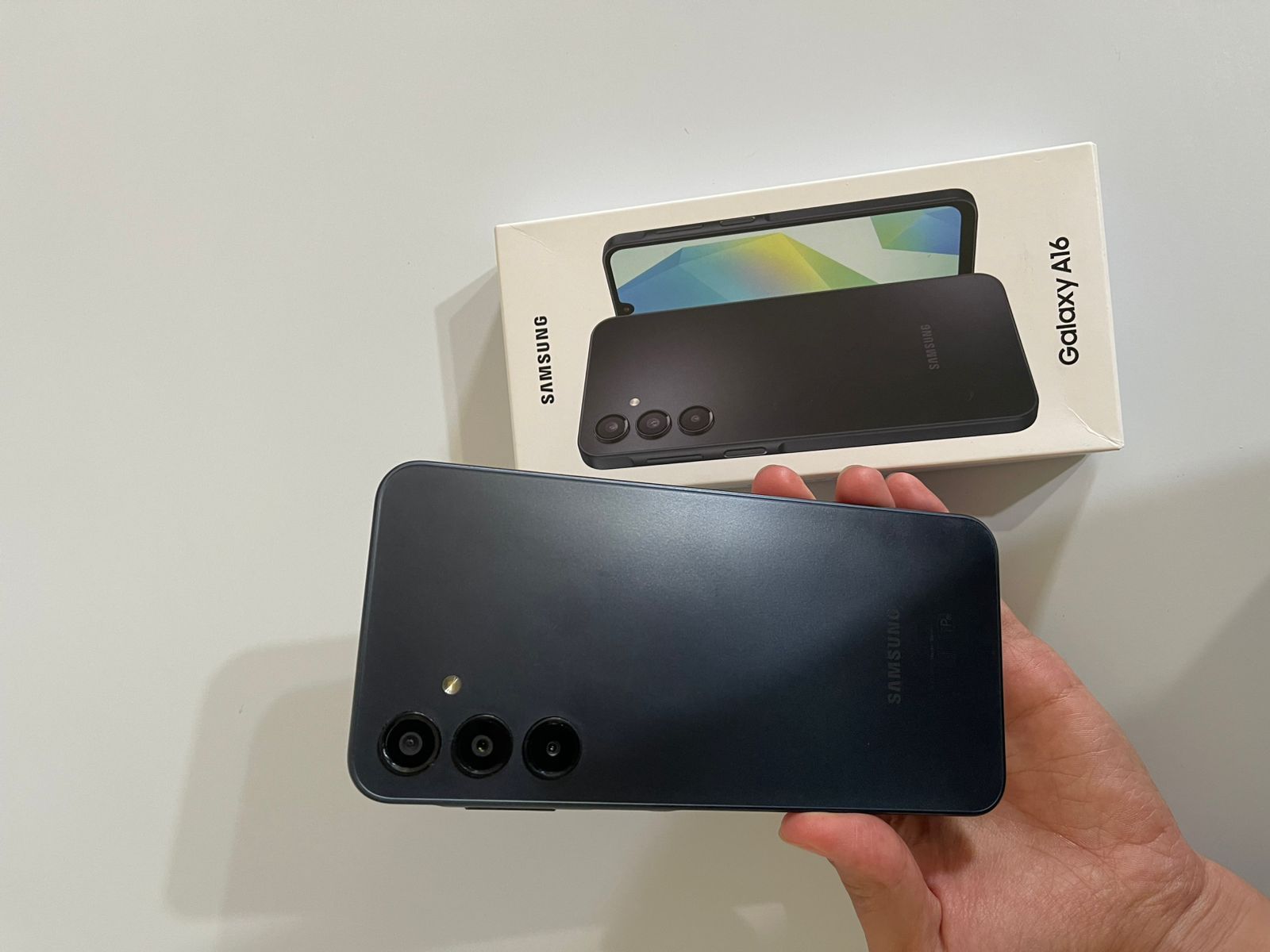 Samsung A16 новый