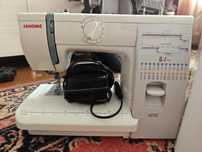 Продам швейную машинку Janome 423S