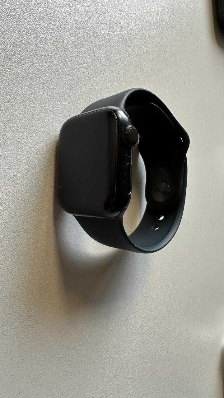 Смарт часы Apple Watch Series 7 41 мм
