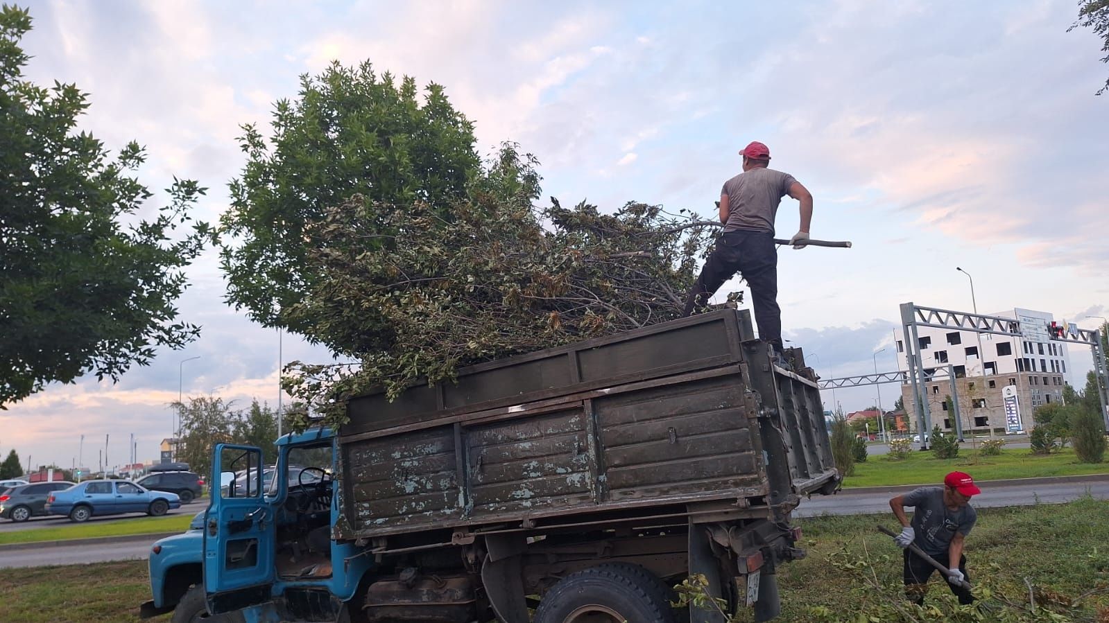 Зиль Газель +грузчики