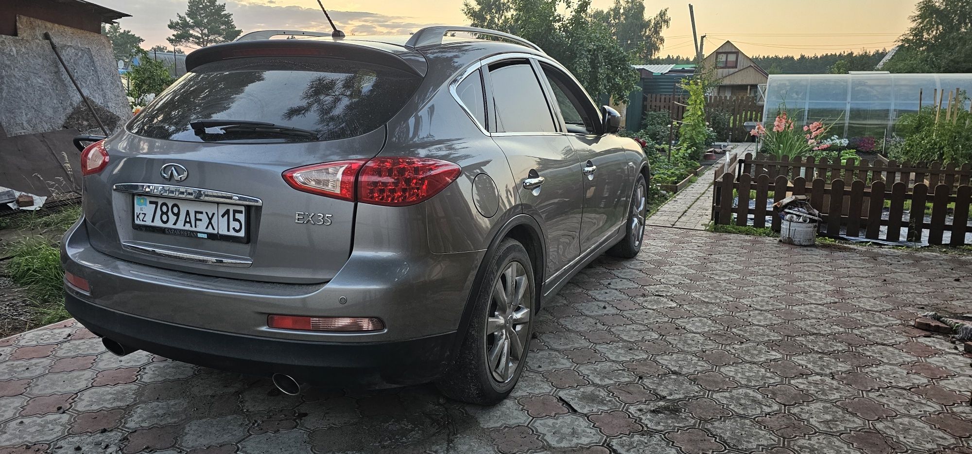 Продам Infiniti ex35