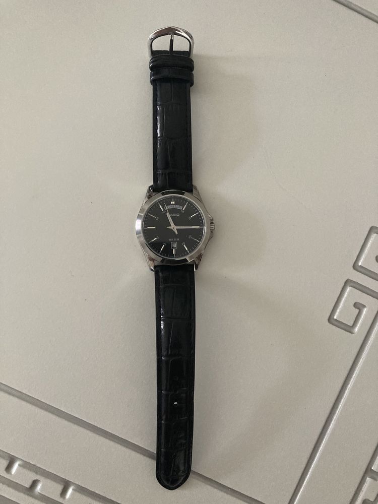 Продам часы casio