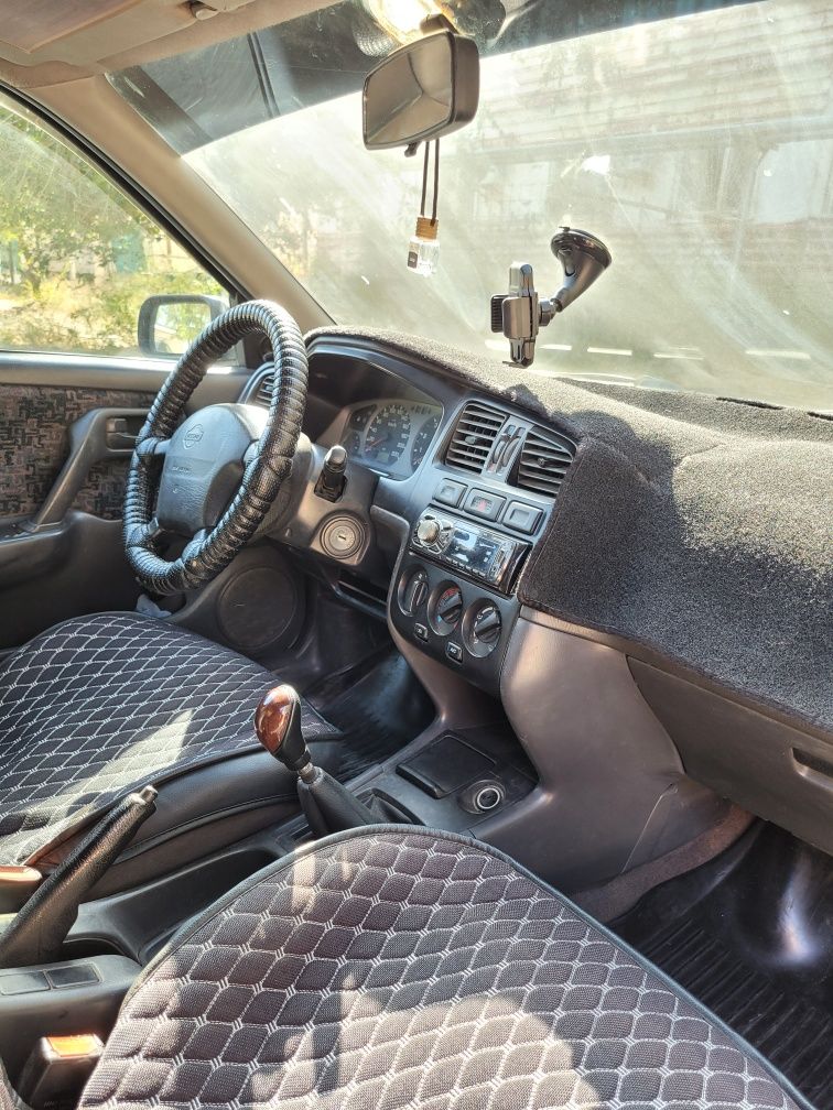 Nissan primera p11