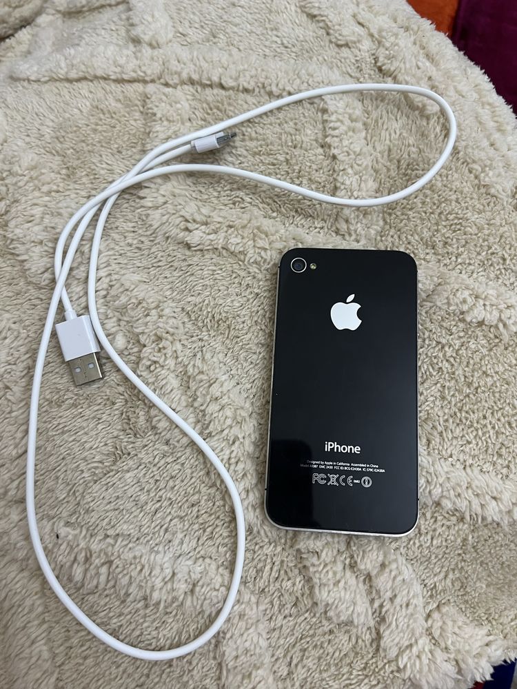 Айфон 4 S продам