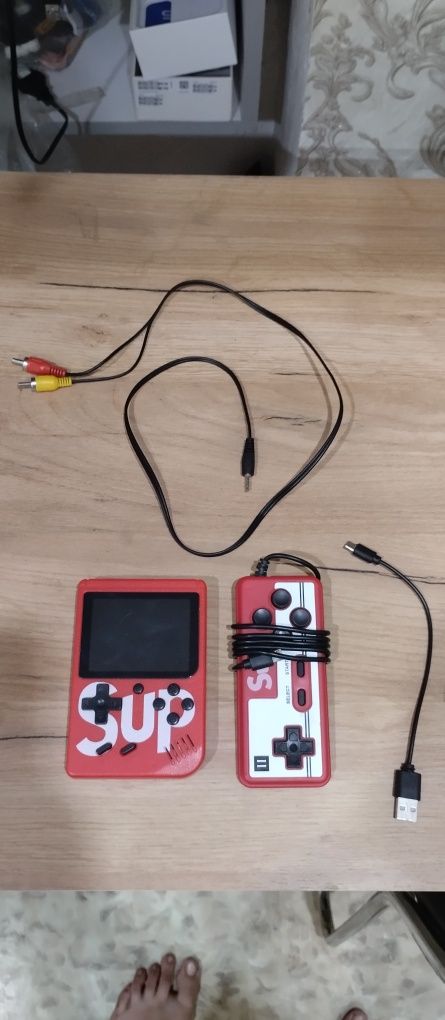 Продам портативную Приставку Sup 8 - Bit