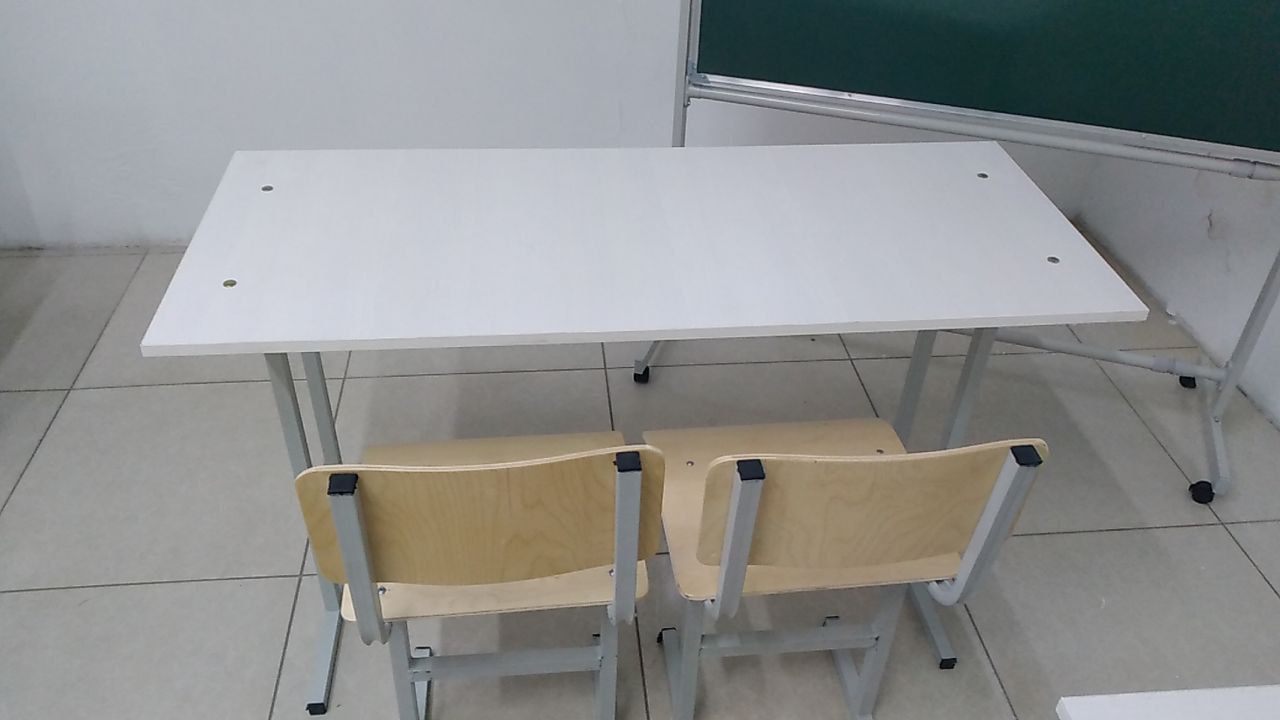 Школьные парты и стулья комплект новые