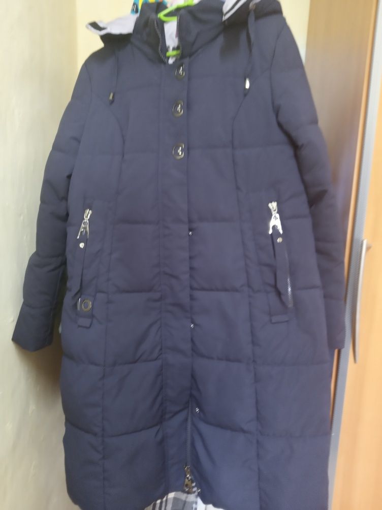 Продам пальто женское