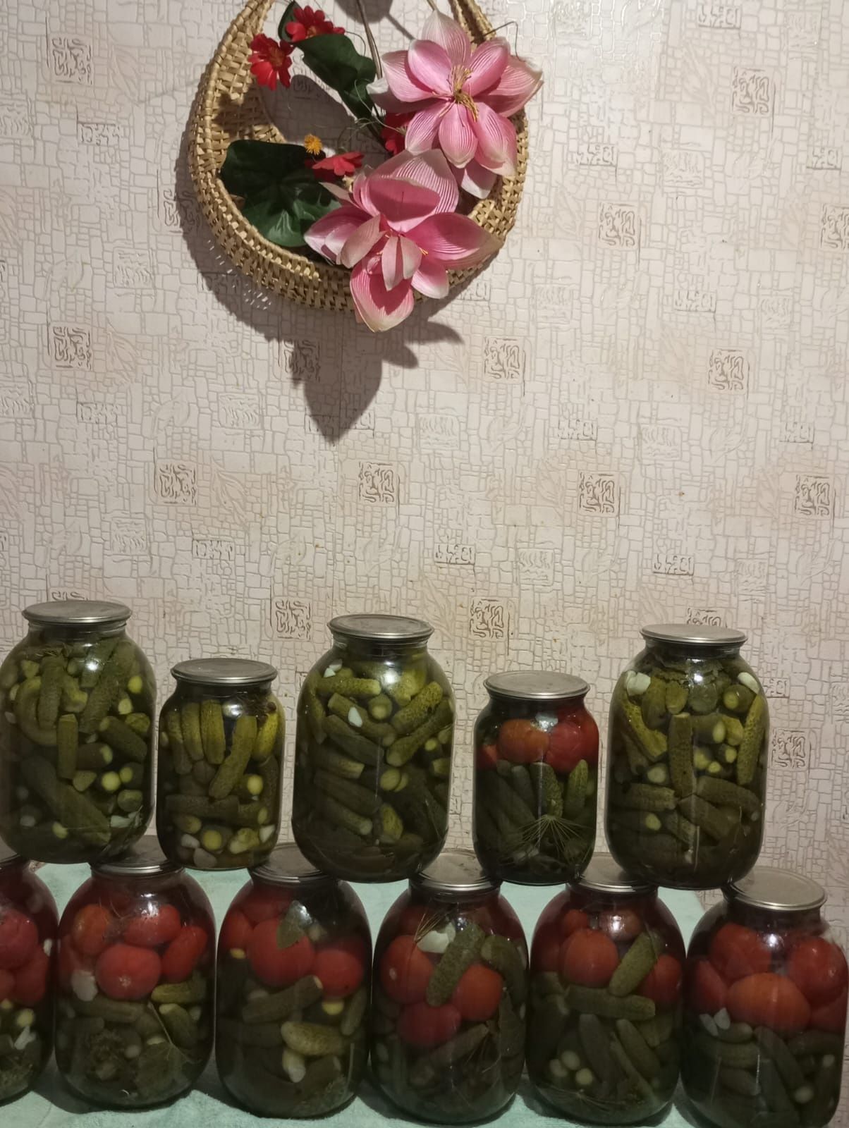 Продам домашние разносолы, огурцы солёные,