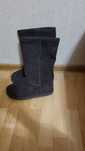 Женские сапоги фирмы UGG