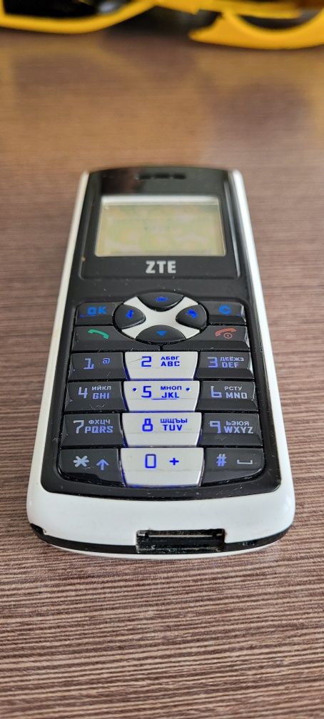 Продам! Samsung j3-j5. ZTE. REDMI A6