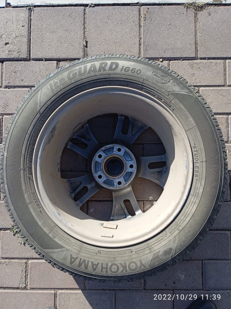 зимние шины с дисками 205/60/R16