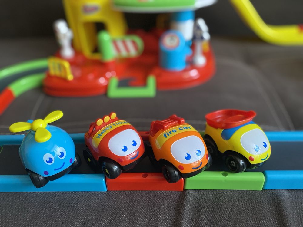 Детский игровой гараж-паркинг