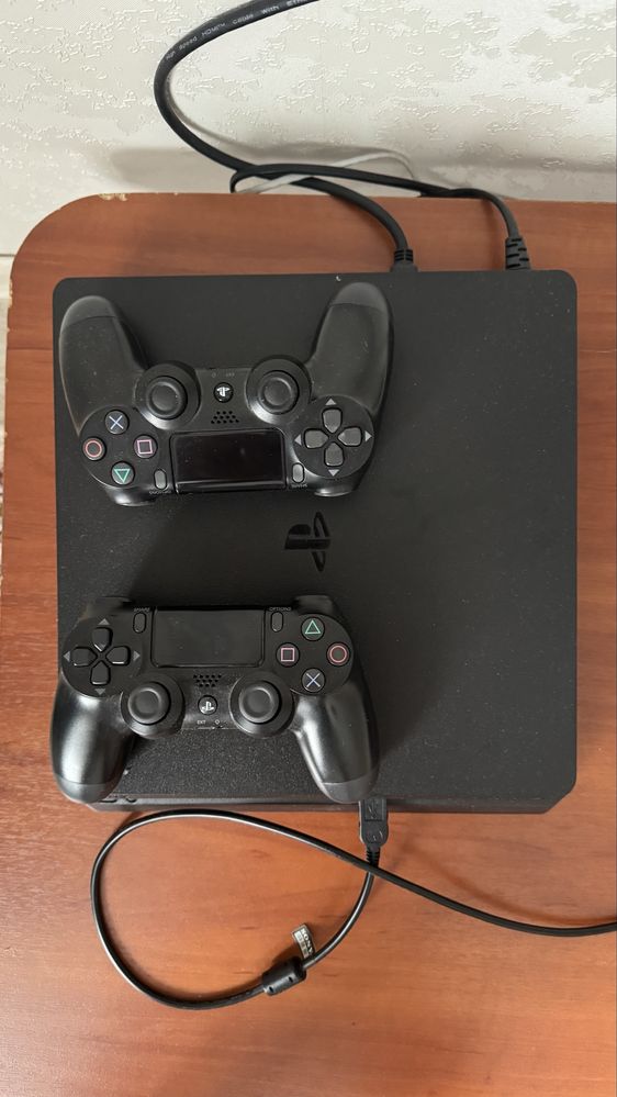 Playstation Slim 4